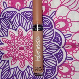 Victoria's Secret Velvet Matte Cream Lip Stain